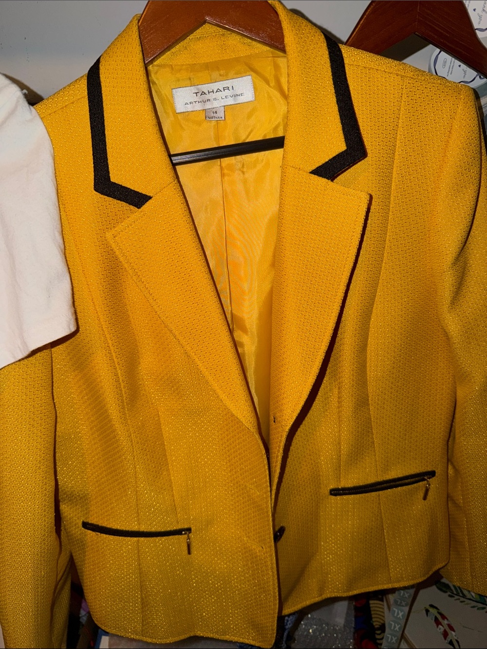 Tahari Arthur Levine yellow blazer 14